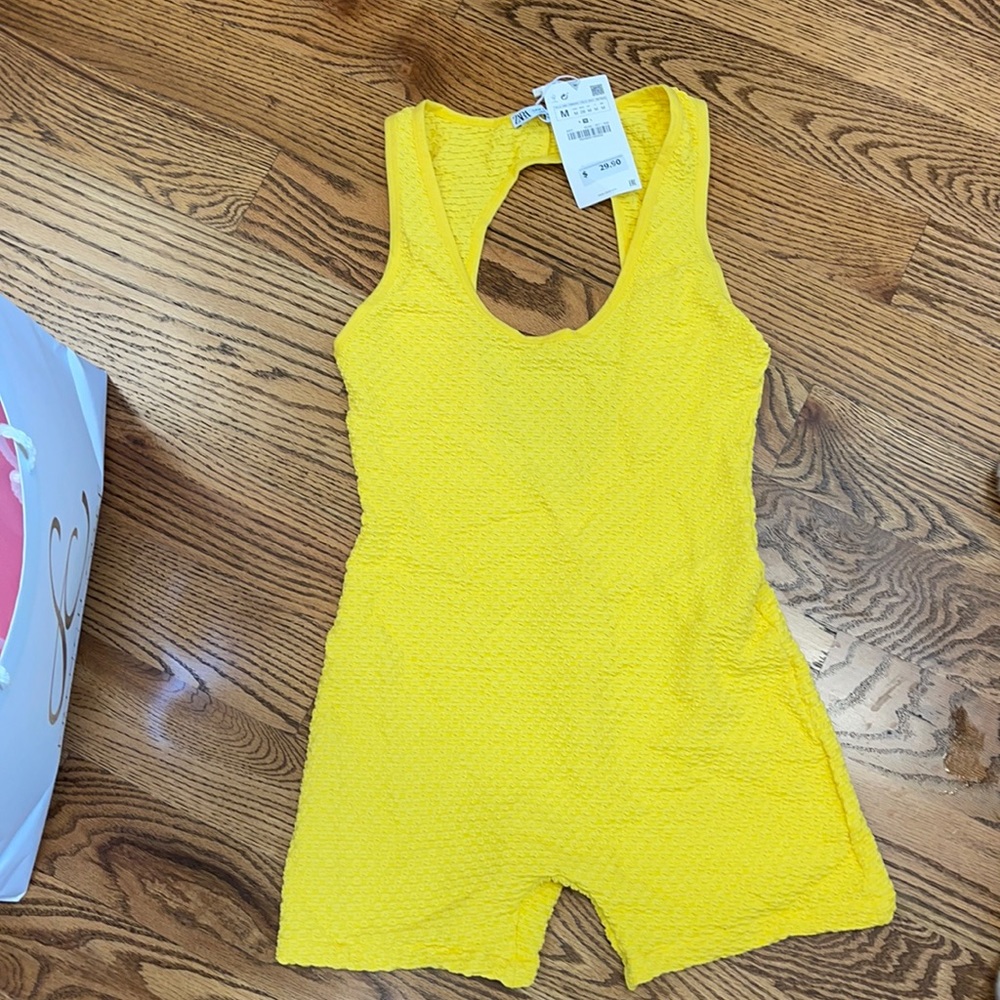 Yellow zara romper NWT